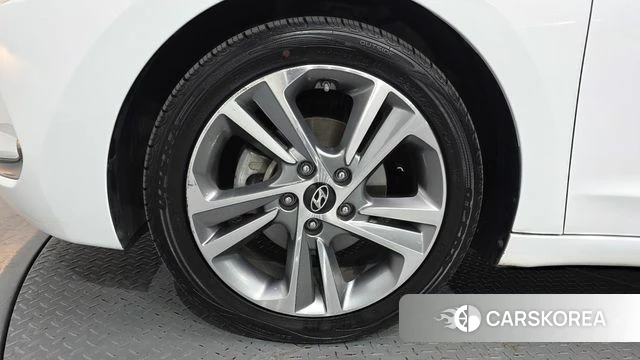 Hyundai Avante AD id 5042090 из Кореи 15
