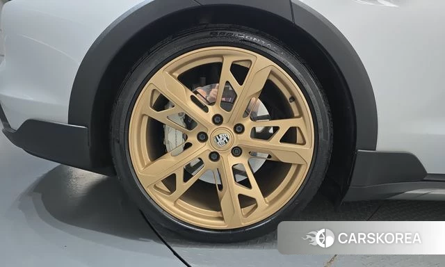 Porsche Taycan id 4942029 из Кореи 15