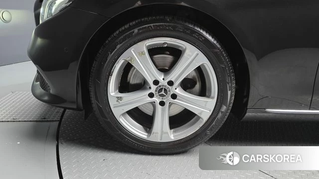 Mercedes-Benz E-Class W213 id 5029527 из Кореи 15