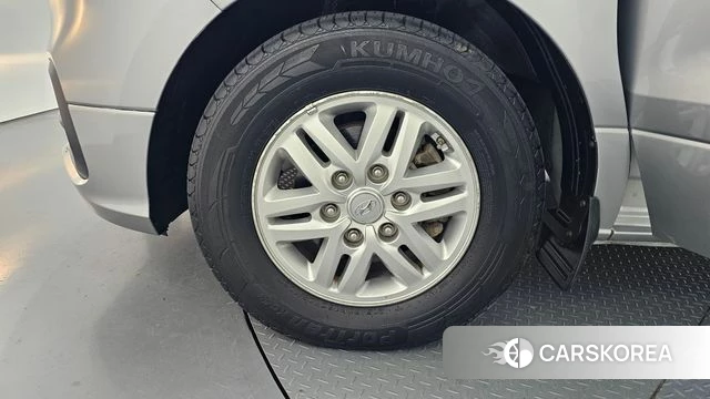 Hyundai The New Grand Starex id 4667599 из Кореи 25