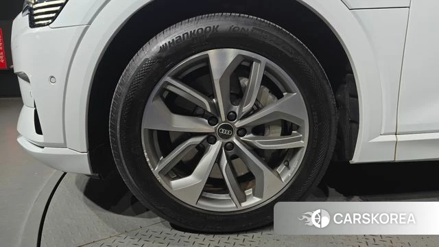 Audi e-Tron id 5017652 из Кореи 15