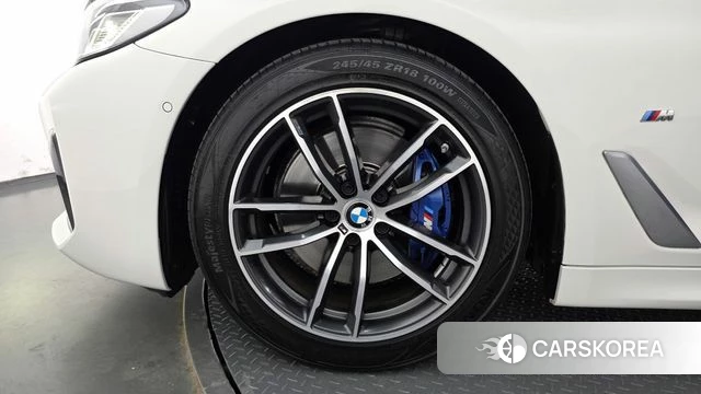 BMW 5 Series (G30) id 5026938 из Кореи 15