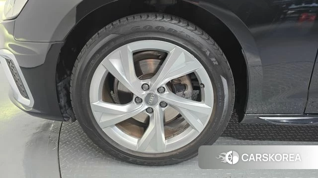Audi A4 (B9) id 4899849 из Кореи 15