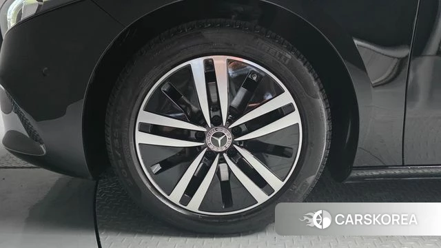 Mercedes-Benz A-Class W177 id 4981151 из Кореи 25