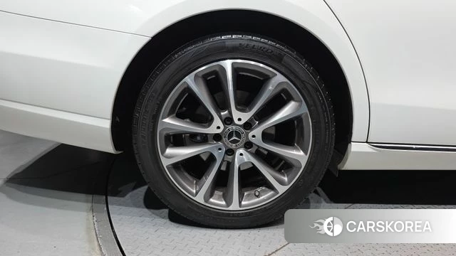 Mercedes-Benz E-Class W213 id 5035580 из Кореи 29