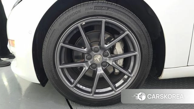 Tesla Model 3 id 5017817 из Кореи 27