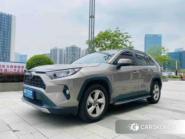Toyota RAV4 2021 Шампань из Китая, фото 6