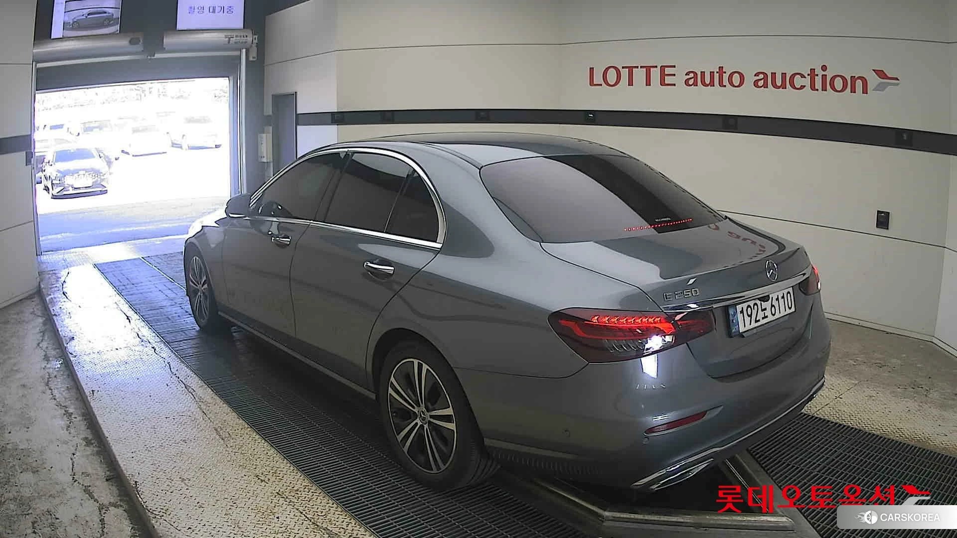 Mercedes-Benz Mercedes-Benz E250 id 4989968 из Кореи 33