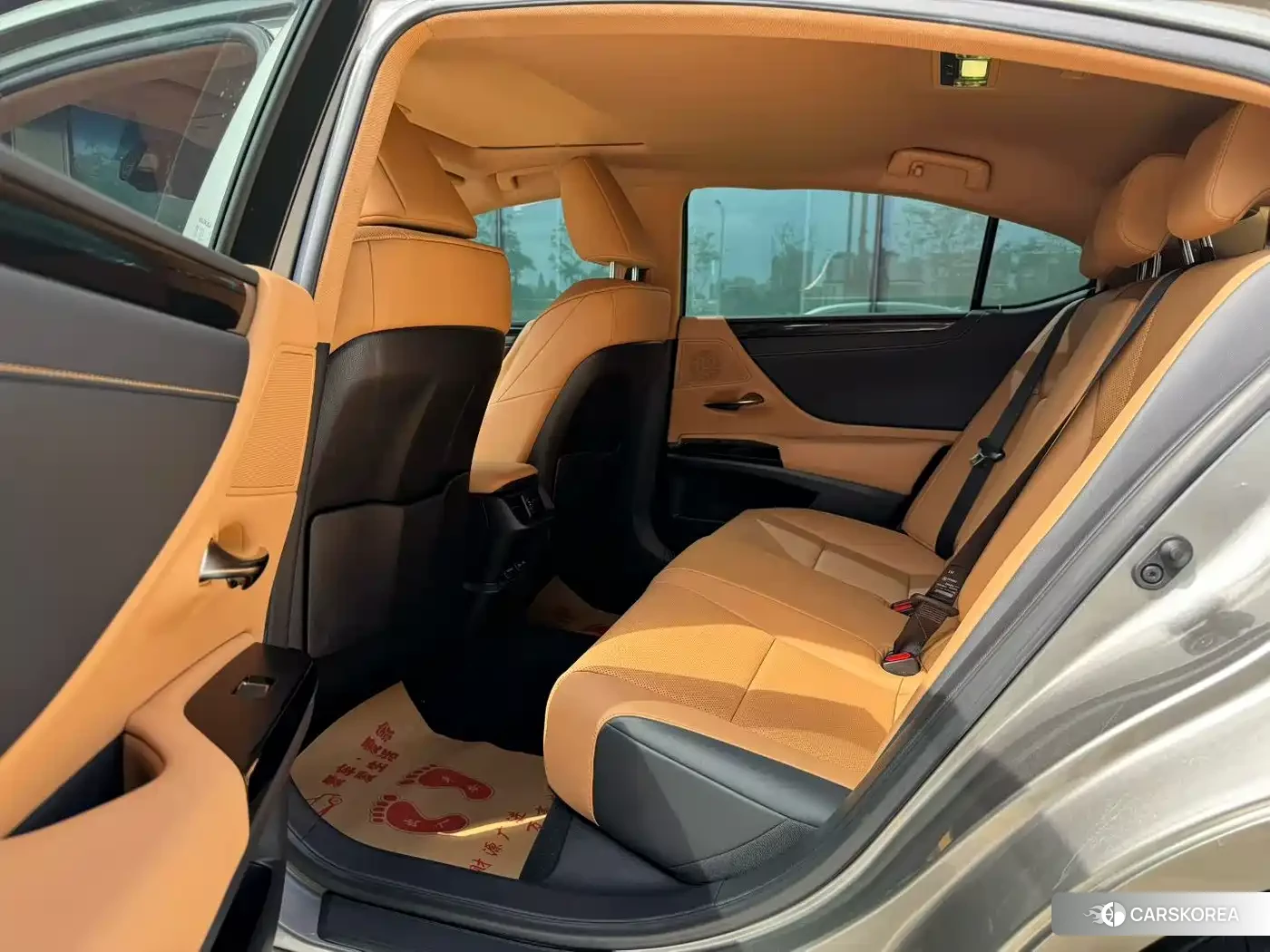 Lexus ES 2023 Silver/gray из Китая, фото 6