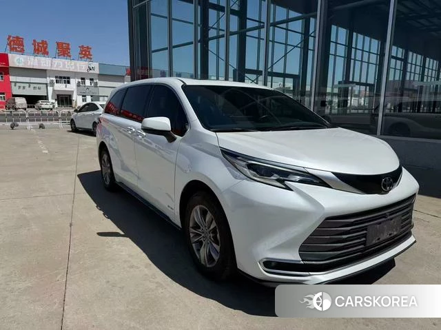 Toyota Sienna 2024 Белый из Китая, фото 6