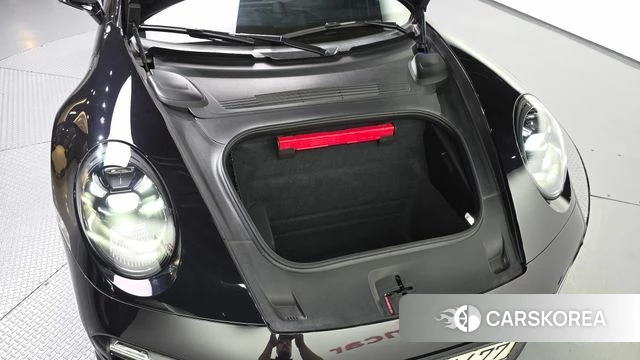 Porsche 911(992) id 5040644 из Кореи 16