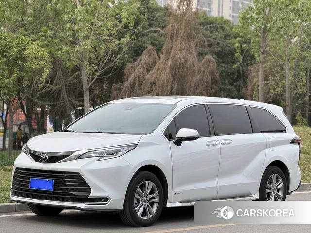 Toyota Sienna 2025 Белый из Китая, фото 6