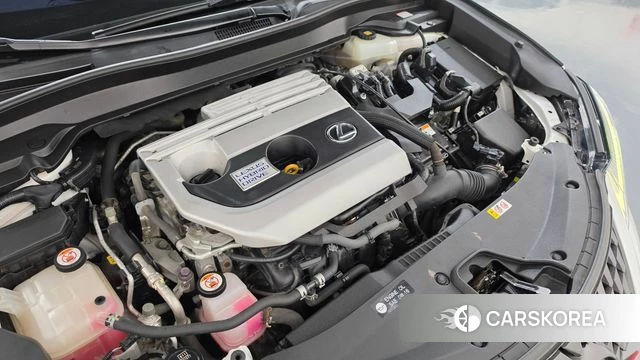 Lexus UX250h id 4960118 из Кореи 16
