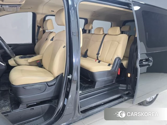 Hyundai Staria id 5053450 из Кореи 16