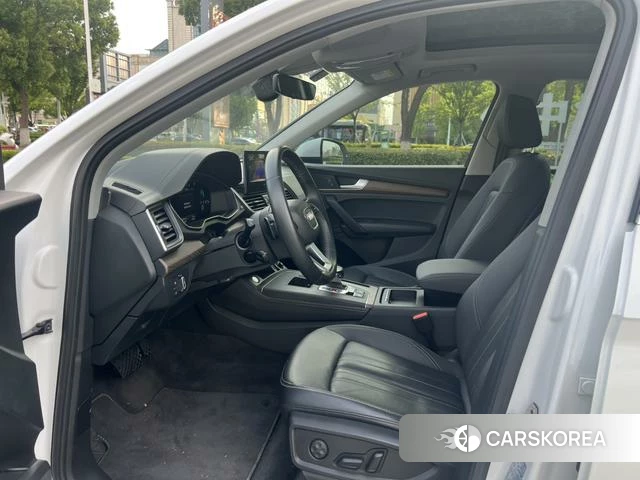 Audi Q5L 2021 Белый из Китая, фото 6