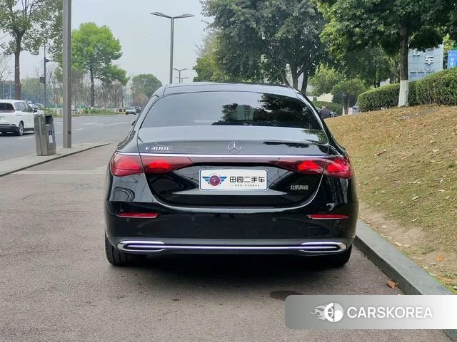 Mercedes-Benz E-Class 2025 Черный из Китая, фото 6