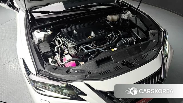 Lexus ES300h 7th generation id 5002426 из Кореи 27