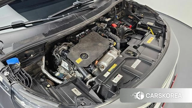 Peugeot 5008 second generation id 5018055 из Кореи 32