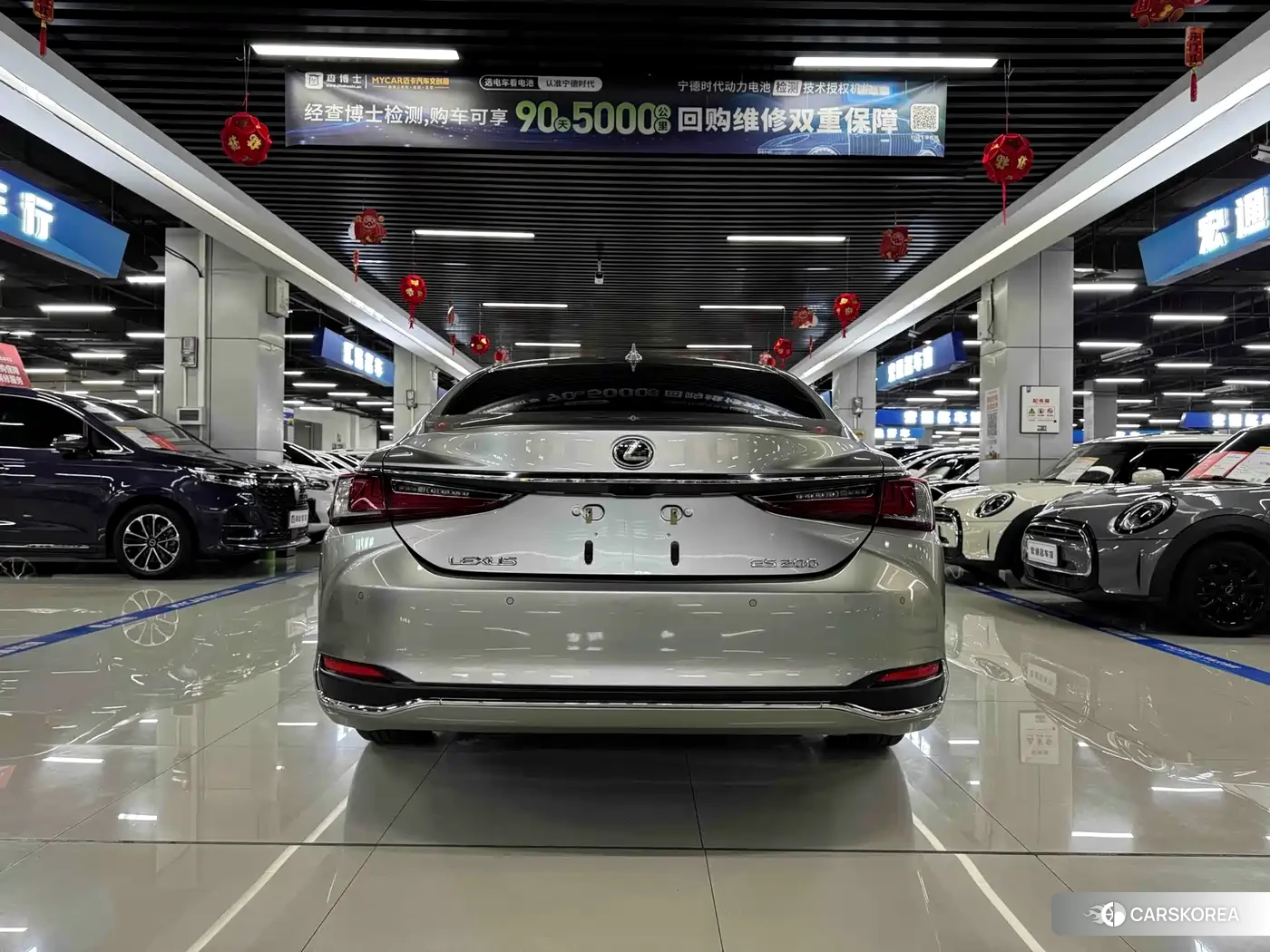 Lexus ES 2023 Champagne/brown из Китая, фото 6