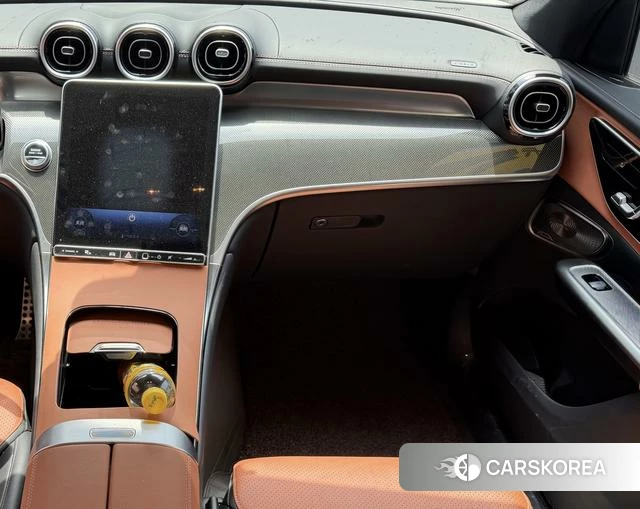 Mercedes-Benz GLC 2024 Белый из Китая, фото 6