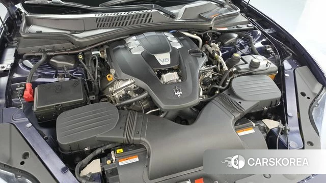 Maserati Quattroporte id 4993126 из Кореи 29