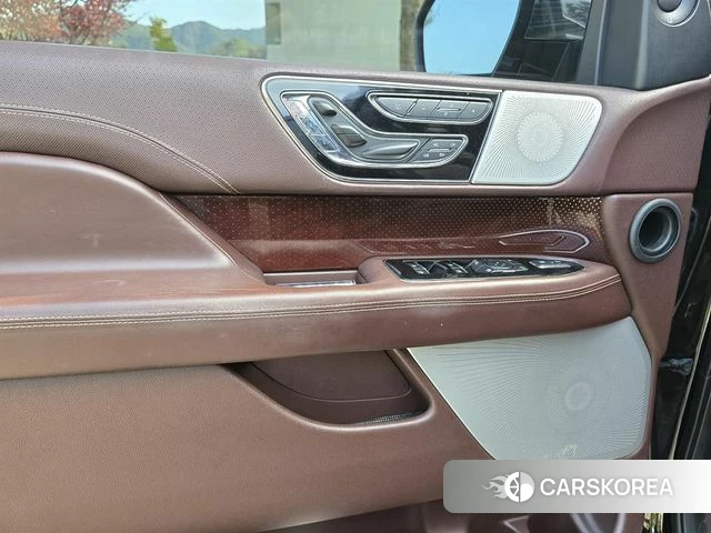 Lincoln Navigator 4th generation id 4998483 из Кореи 15