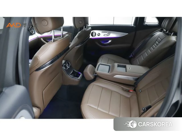 Mercedes-Benz E-Class 2022 Черный из Китая, фото 6
