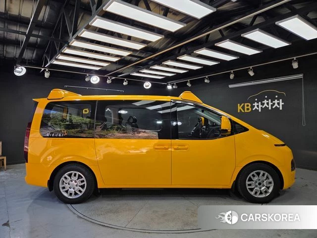 Hyundai Staria id 4951032 из Кореи 16