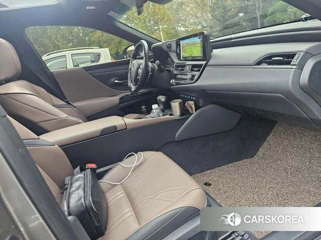 Lexus ES300h 7th generation 2024 Песочный из Кореи, фото 6