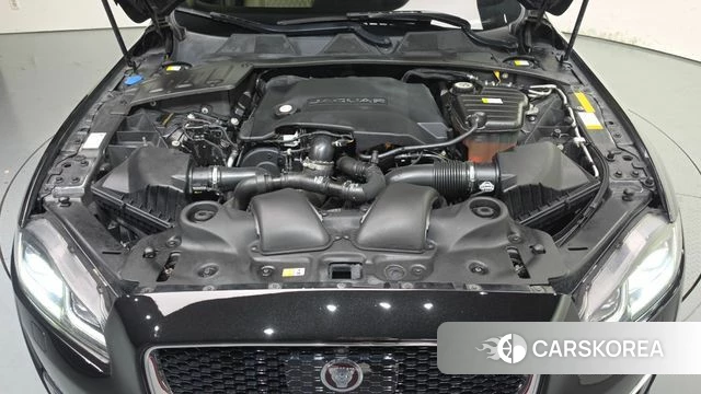 Jaguar All New XJ id 4987975 из Кореи 16