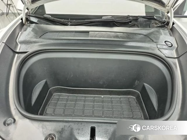 Tesla Model Y id 4721423 из Кореи 16