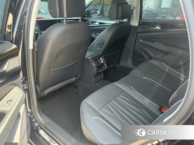 Volkswagen Passat 2022 Черный из Китая, фото 6