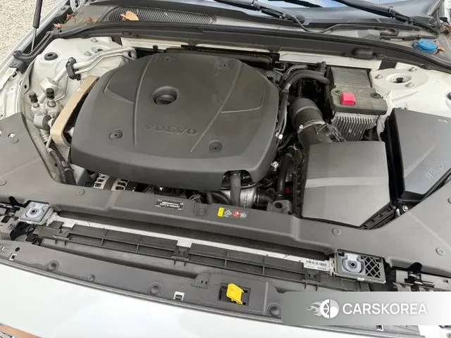 Volvo V60 Cross-Country 2nd Generation id 3139000 из Кореи 16