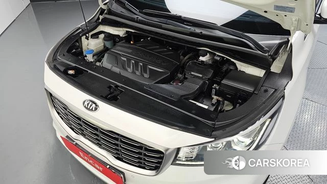 Kia The New Carnival id 4536273 из Кореи 16