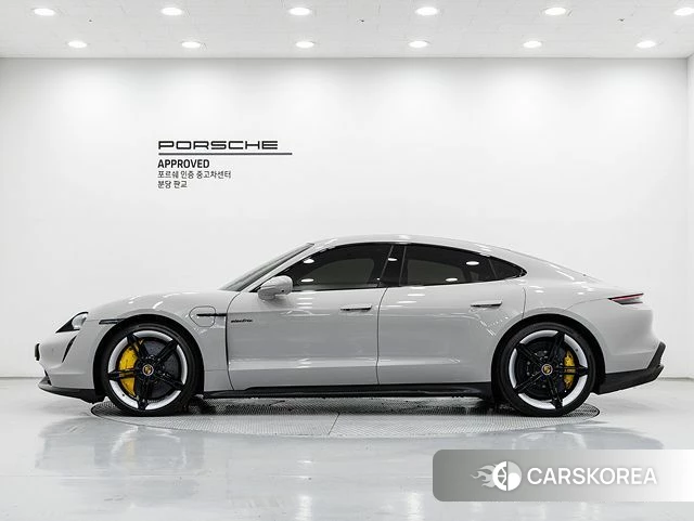 Porsche Taycan id 4950184 из Кореи 15