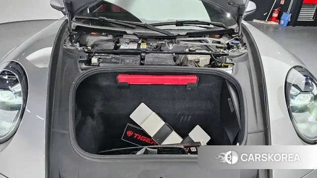 Porsche 911(992) id 2538280 из Кореи 16