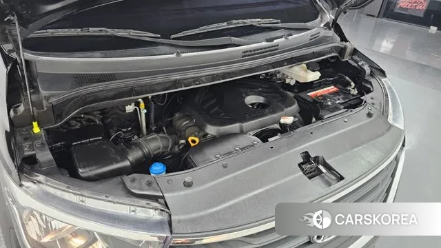 Hyundai The New Grand Starex id 3713729 из Кореи 16