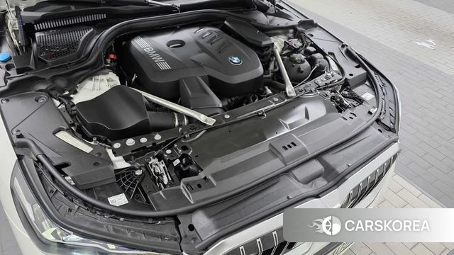 BMW 5 Series (G60) id 5011678 из Кореи 28