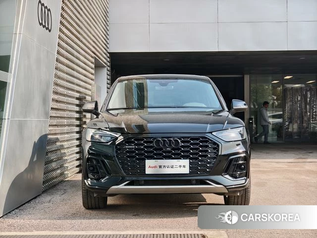 Audi Q5L 2024 Черный из Китая, фото 6