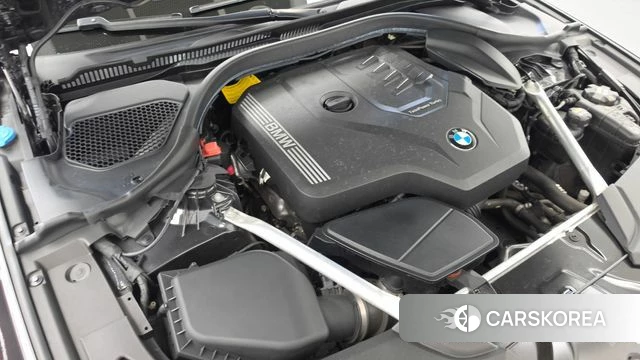 BMW 5 Series (G30) id 4959852 из Кореи 29