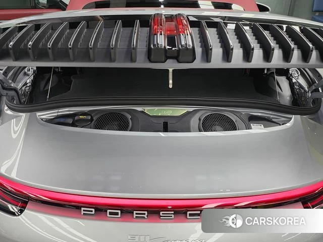 Porsche 911(992) id 5032994 из Кореи 16