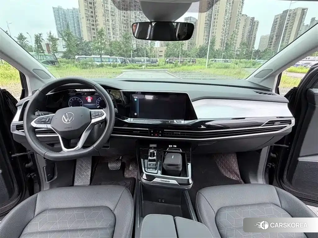 Volkswagen Talagon 2025 Silver/gray из Китая, фото 6