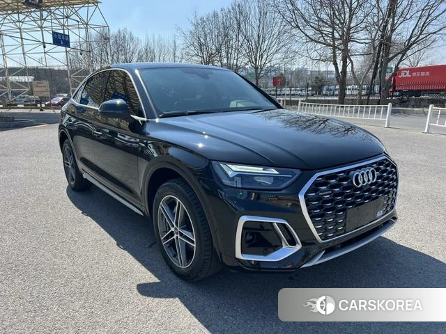 Audi Q5L 2021 Черный из Китая, фото 6