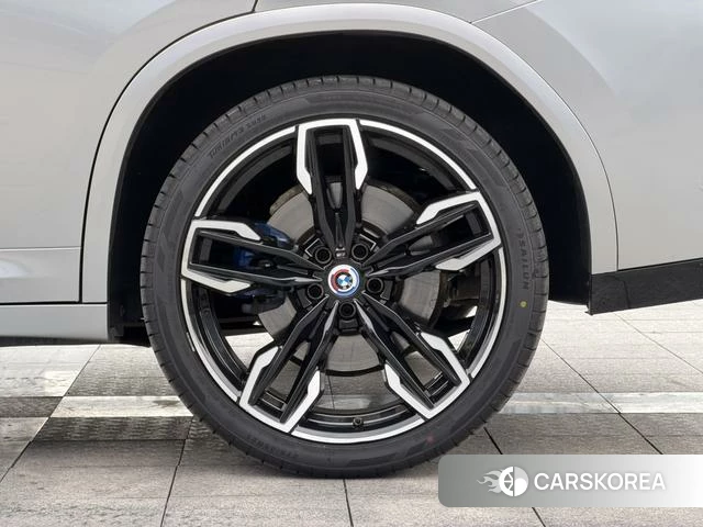 BMW X4 2023 Серебристо-серый из Китая, фото 6