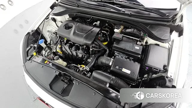 Hyundai Avante AD id 3754657 из Кореи 16
