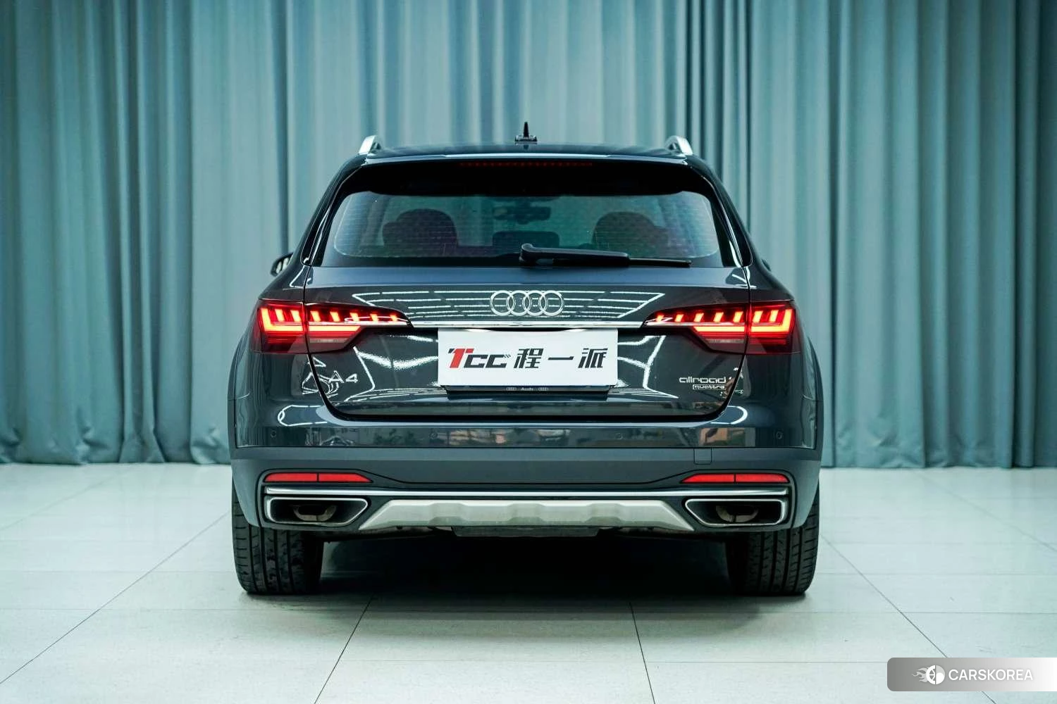 Audi A4L 2020 Темно-серый из Китая, фото 6