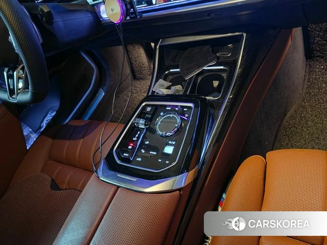 BMW 7 Series (G70) id 5015853 из Кореи 7