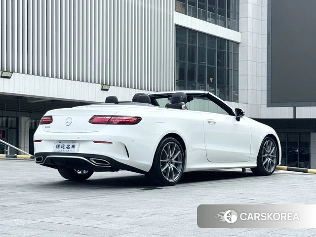 Mercedes-Benz E-Class 2021 Белый из Китая, фото 6