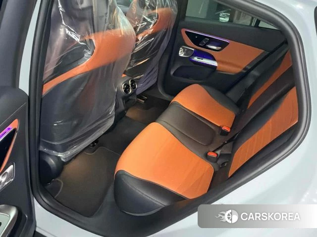 Mercedes-Benz GLC-Class X254 2026 Светло-серебряный цвет из Кореи, фото 6