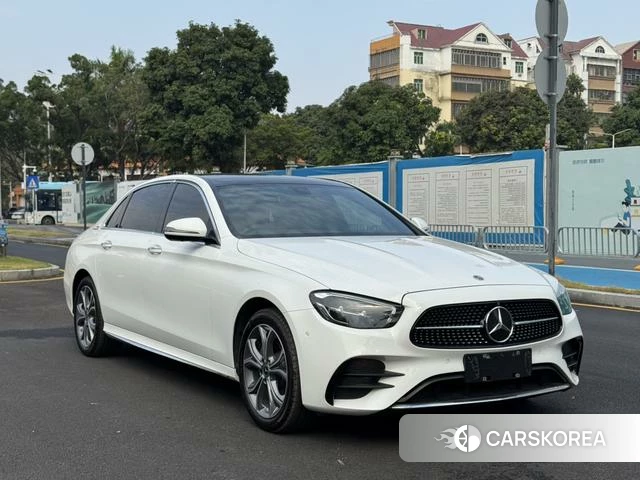 Mercedes-Benz E-Class 2022 Белый из Китая, фото 6